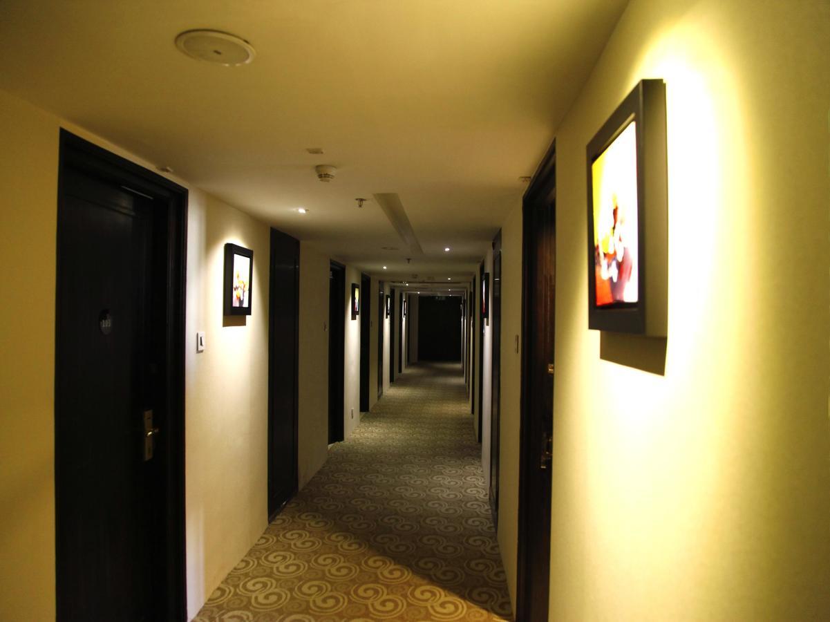 The Orbis Hotel Kójamputtúr Exteriér fotografie